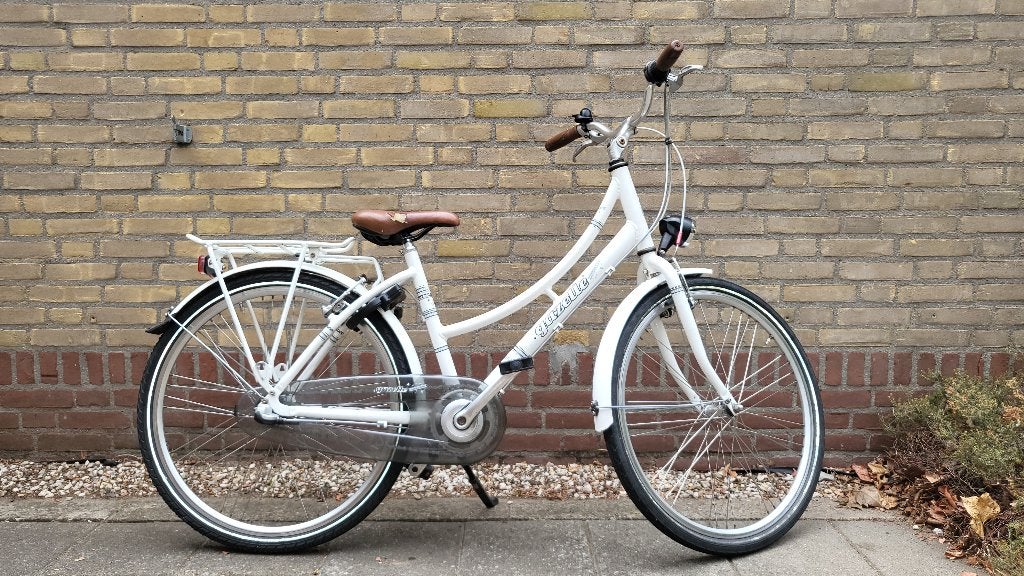 Meidenfiets 26 inch Gazelle 3 versnellingen, Terugtraprem, Gebruikt, Versnellingen, Gazelle