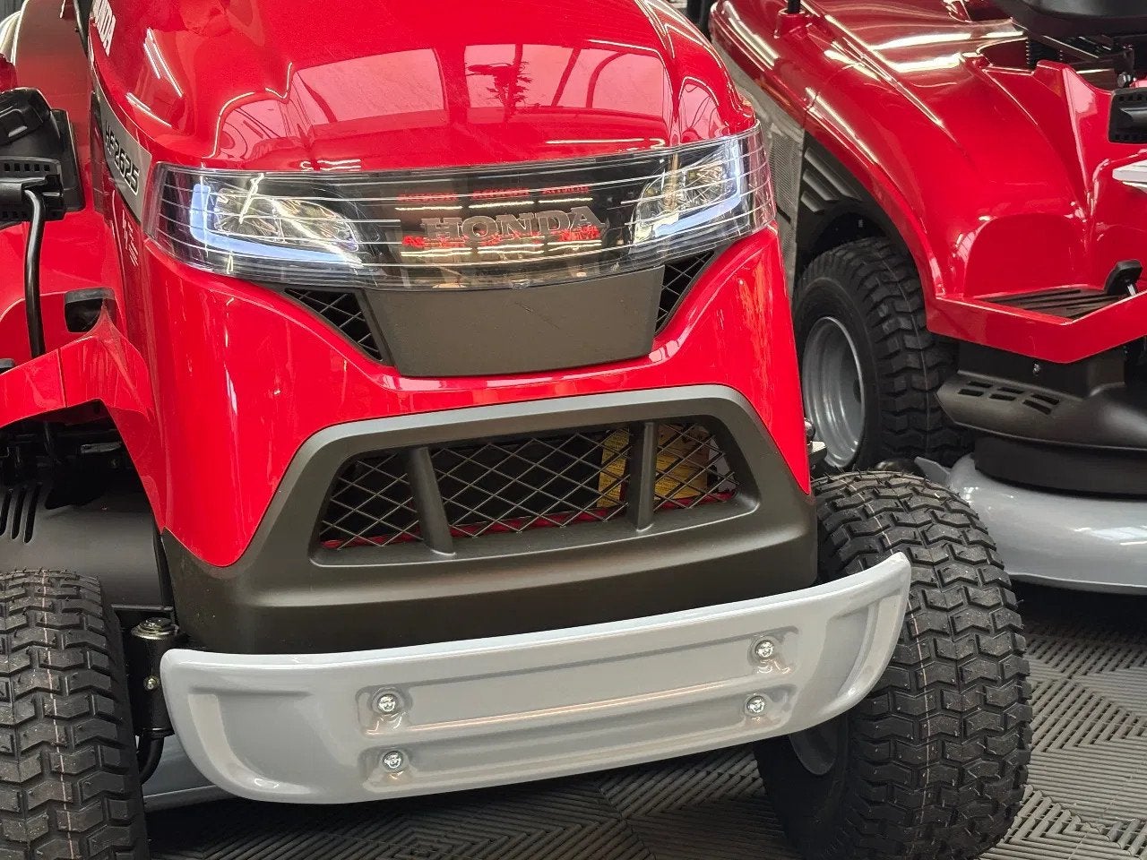 Honda Zitmaaiers op voorraad! De beste vangende zitmaaier!, Tuin en Terras, Gebruikt, Honda