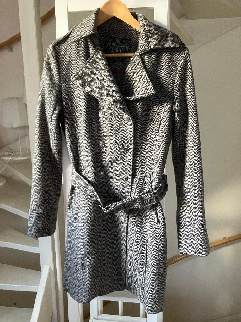 Tussenjas maat M, Kleding | Dames, Ophalen of Verzenden, Zo goed als nieuw, Maat 38/40 (M)
