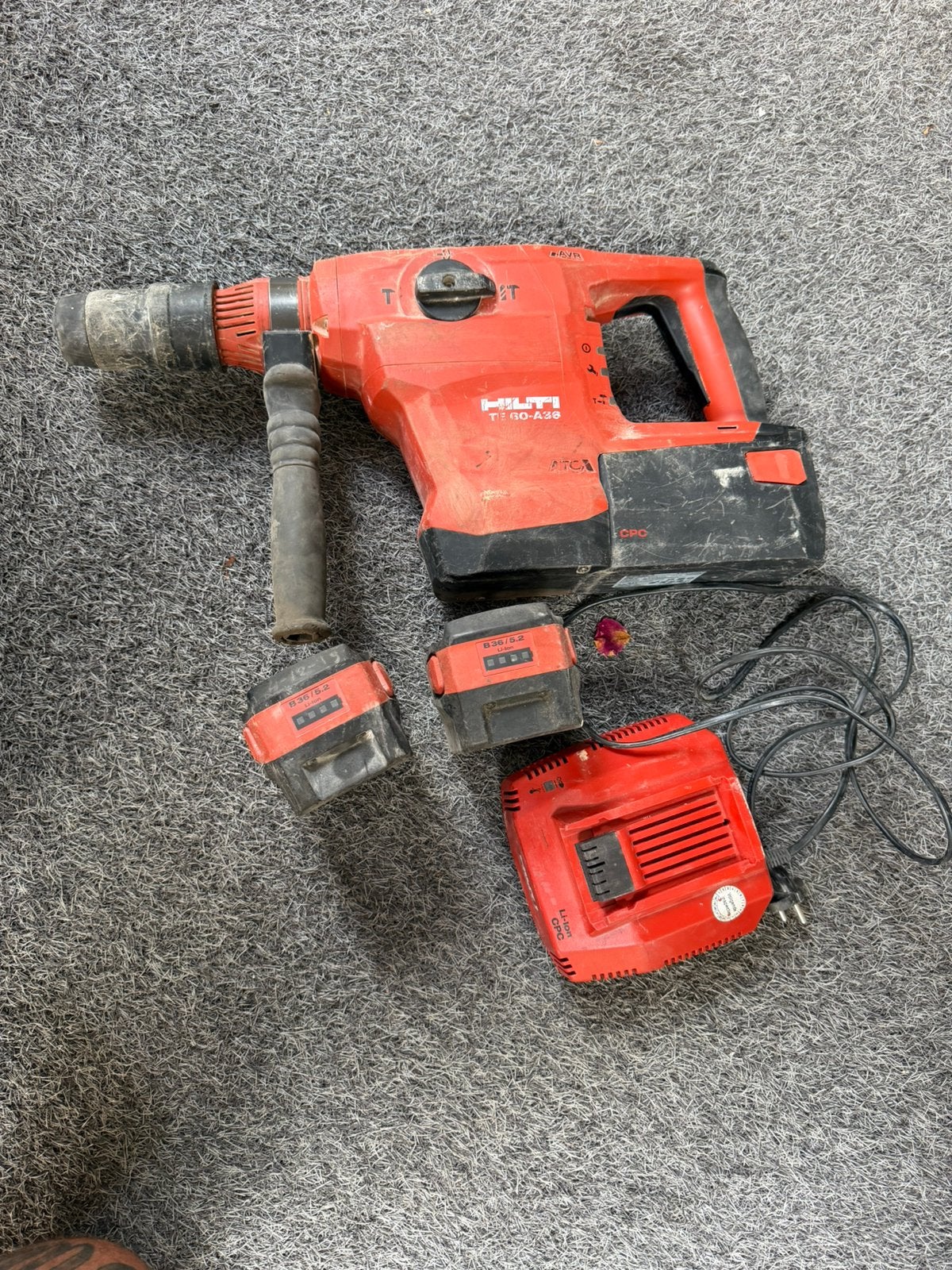 Hilti accu hakboormachine sdsmax, Ophalen, Zo goed als nieuw