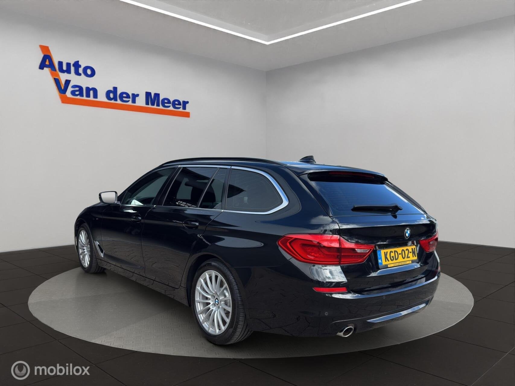 BMW 5-serie Touring 530i xDrive / Panoramadak / M-sport, Auto's, Automaat, 1998 cc, Gebruikt, 4 cilinders