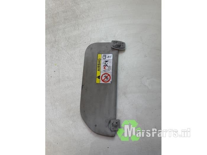 Zonneklep van een Peugeot 108, Gebruikt, -, -, Ophalen of Verzenden