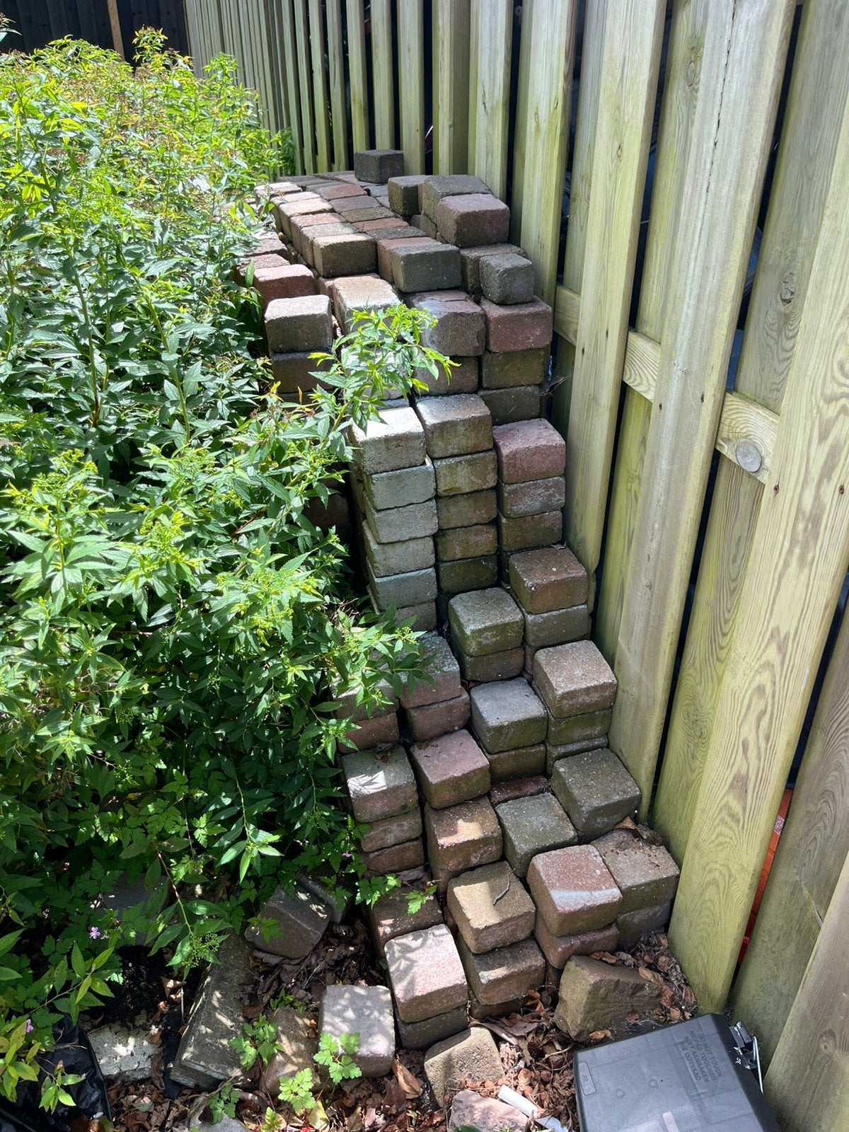 Gratis stenen afhalen, Tuin en Terras, Tegels en Klinkers, Ophalen, Zo goed als nieuw, Beton, Klinkers