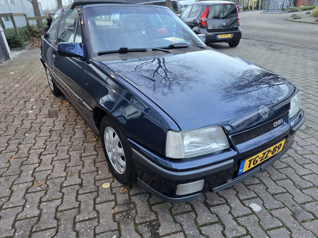 Opel KADETT-E-CABRIO C2.0NE GSI OPNIEUW GESPOTEN (bj 1990), foto 4