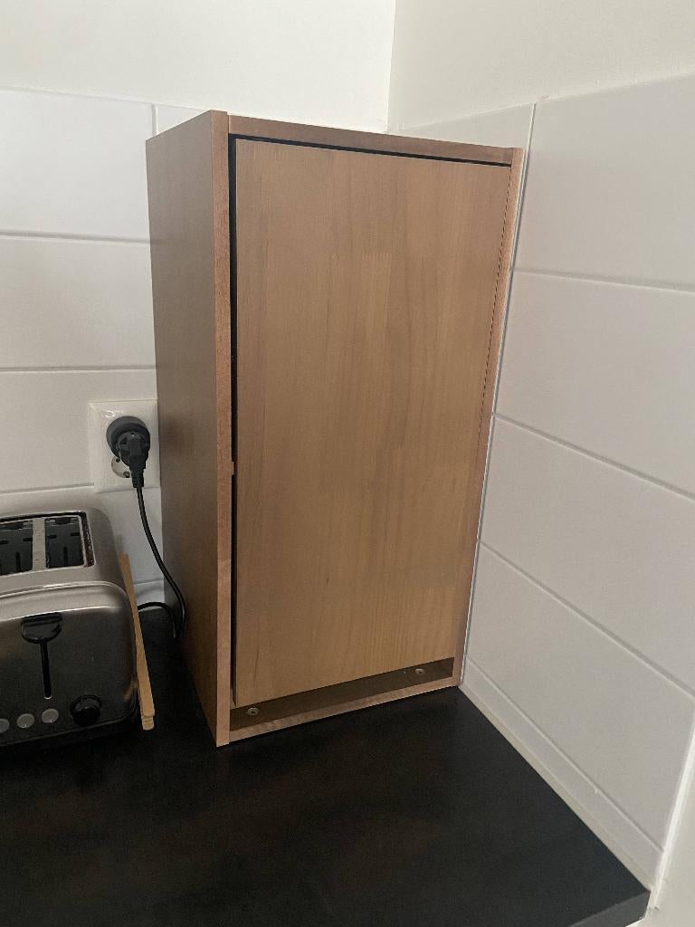 Small Wooden Kitchen Cabinet / Countertop Cupboard, Ophalen