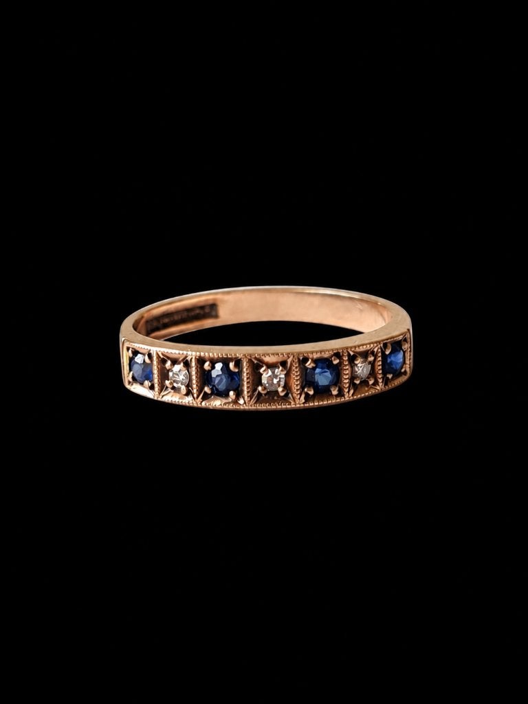9 kt gouden damesring saffier met diamant, Sieraden, Tassen en Uiterlijk, Blauw, Ophalen of Verzenden, Met edelsteen, Dame