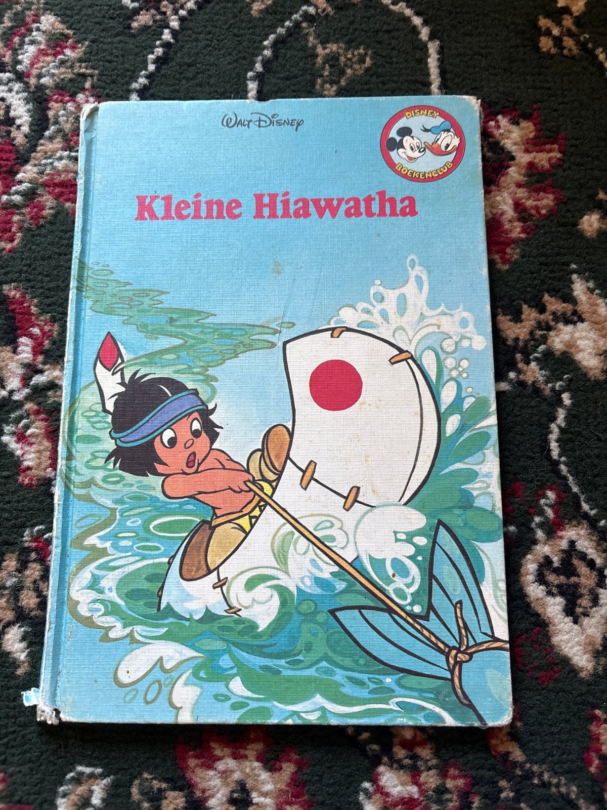 Walt Disney's Kleine Hiawatha - Vintage Boek, Ophalen of Verzenden, Gelezen, Sprookjes