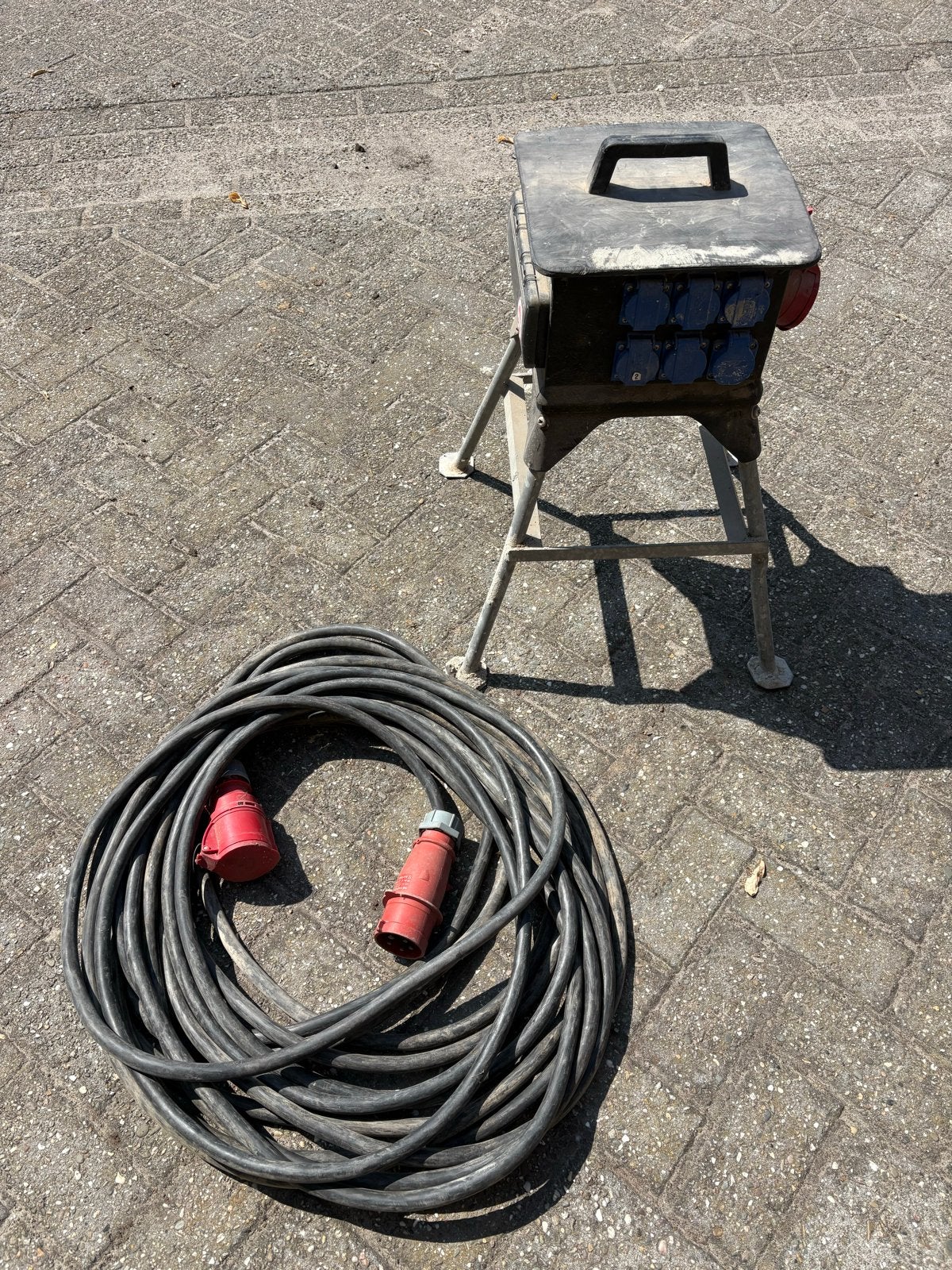 Stroomverdeler met verlengkabel - Moeller, Doe-het-zelf en Verbouw, Elektra en Kabels, Ophalen of Verzenden, Gebruikt, Overige merken