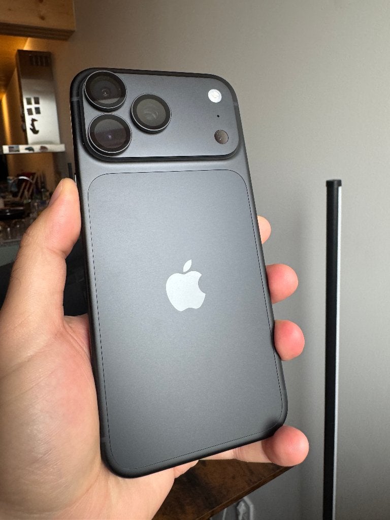 iPhone 18 Pro Max zwart 2 TB, Telecommunicatie, Zwart, 1 TB, Ophalen of Verzenden, Zo goed als nieuw