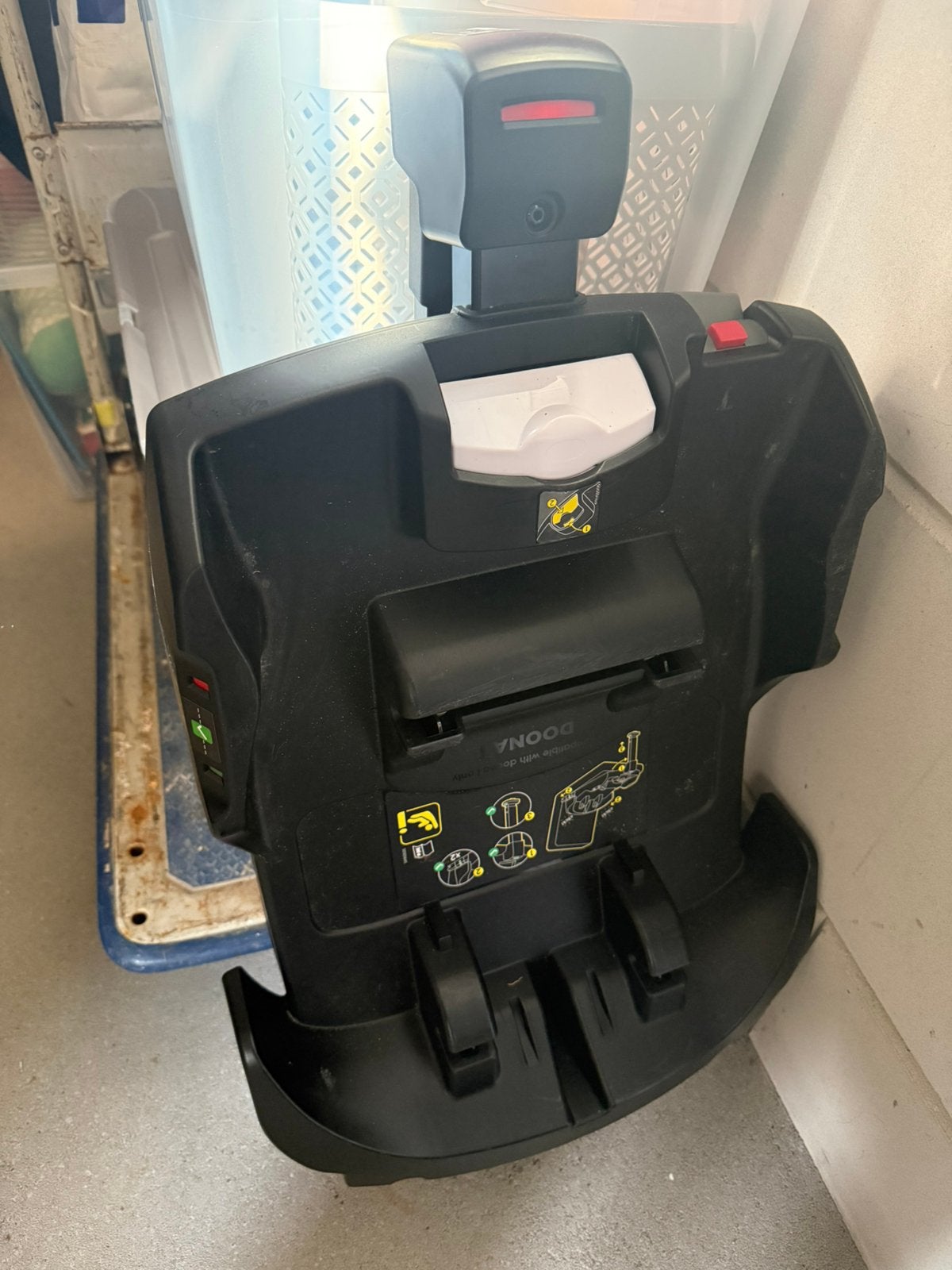 Isofix base Doona i, Kinderen en Baby's, Autostoeltjes, Zo goed als nieuw, Isofix, 0 t/m 13 kg, Ophalen