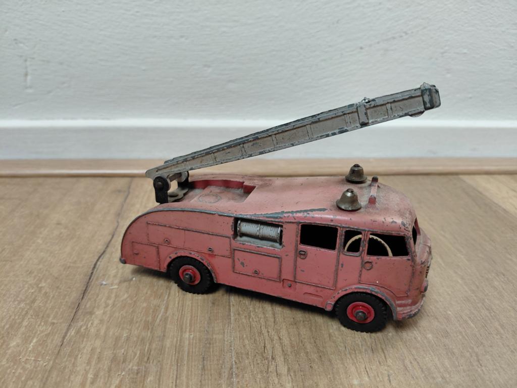 Vintage Dinky Supertoys Brandweerwagen 955, Ophalen of Verzenden, Gebruikt