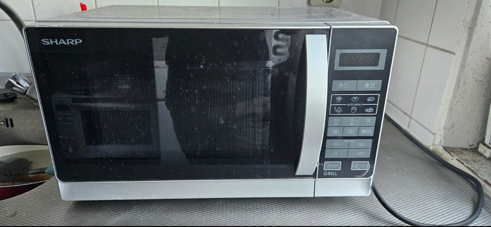 Combi magnetron van Sharp met grill functie, Ophalen, Minder dan 45 cm, Magnetron, Draaiplateau