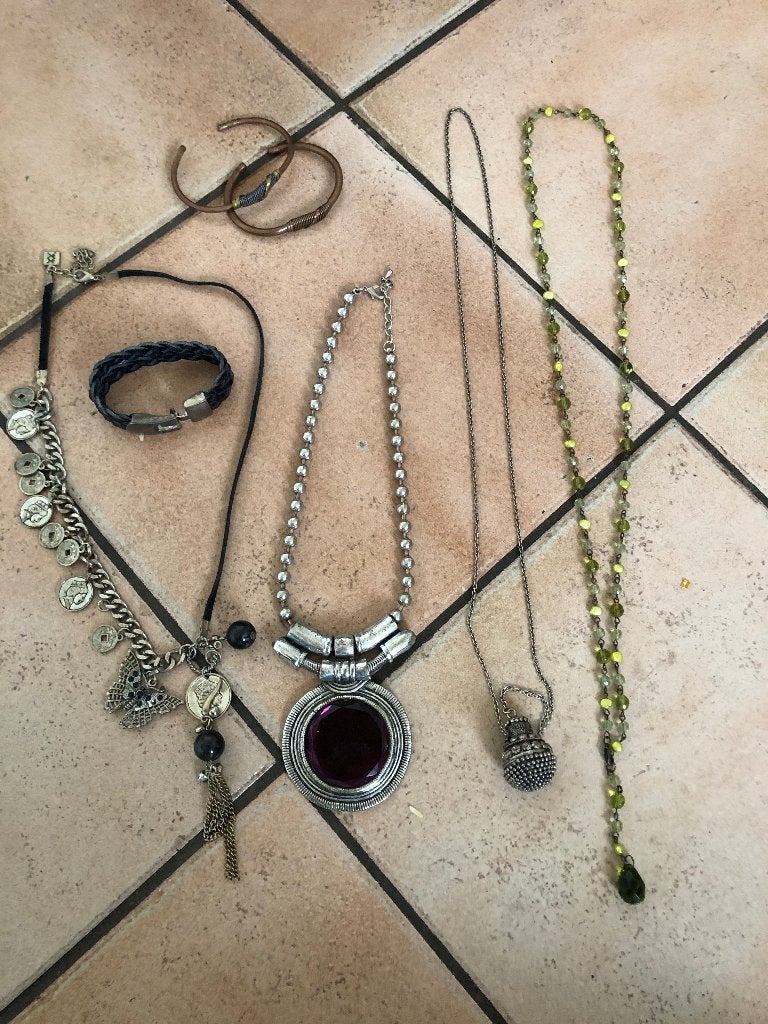 Let op: Echt práchtige set: kettingen en armbanden, Gebruikt, Overige kleuren, Ophalen of Verzenden, Overige materialen