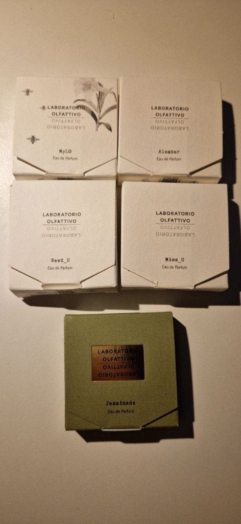 Laboratorio Olfattivo sample set, Sieraden, Tassen en Uiterlijk, Uiterlijk | Parfum, Ophalen of Verzenden, Zo goed als nieuw