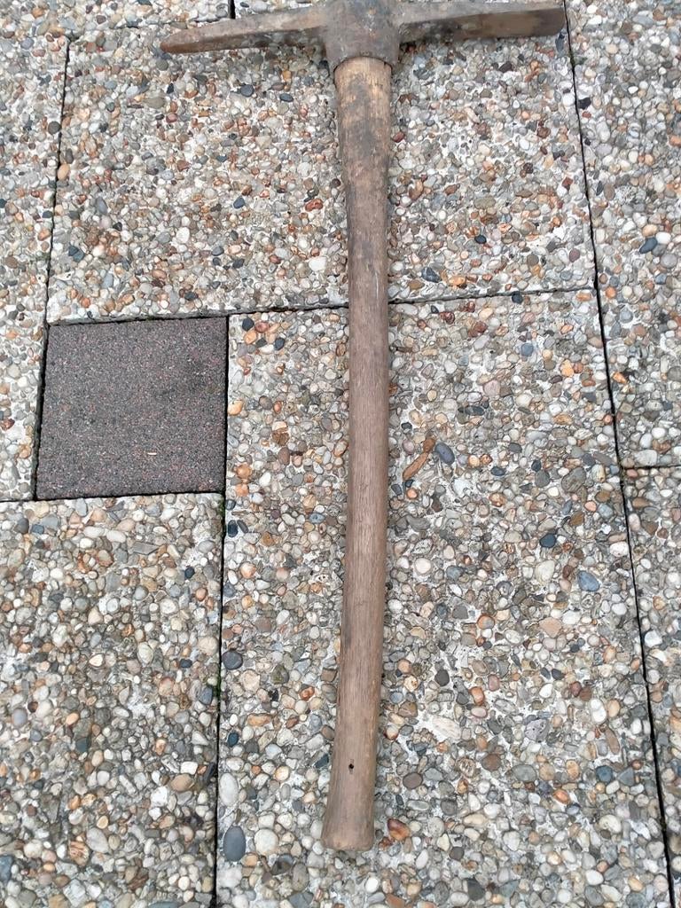 Een pikhouweel zie foto, s, Antiek en Kunst, Antiek | Gereedschap en Instrumenten, Ophalen