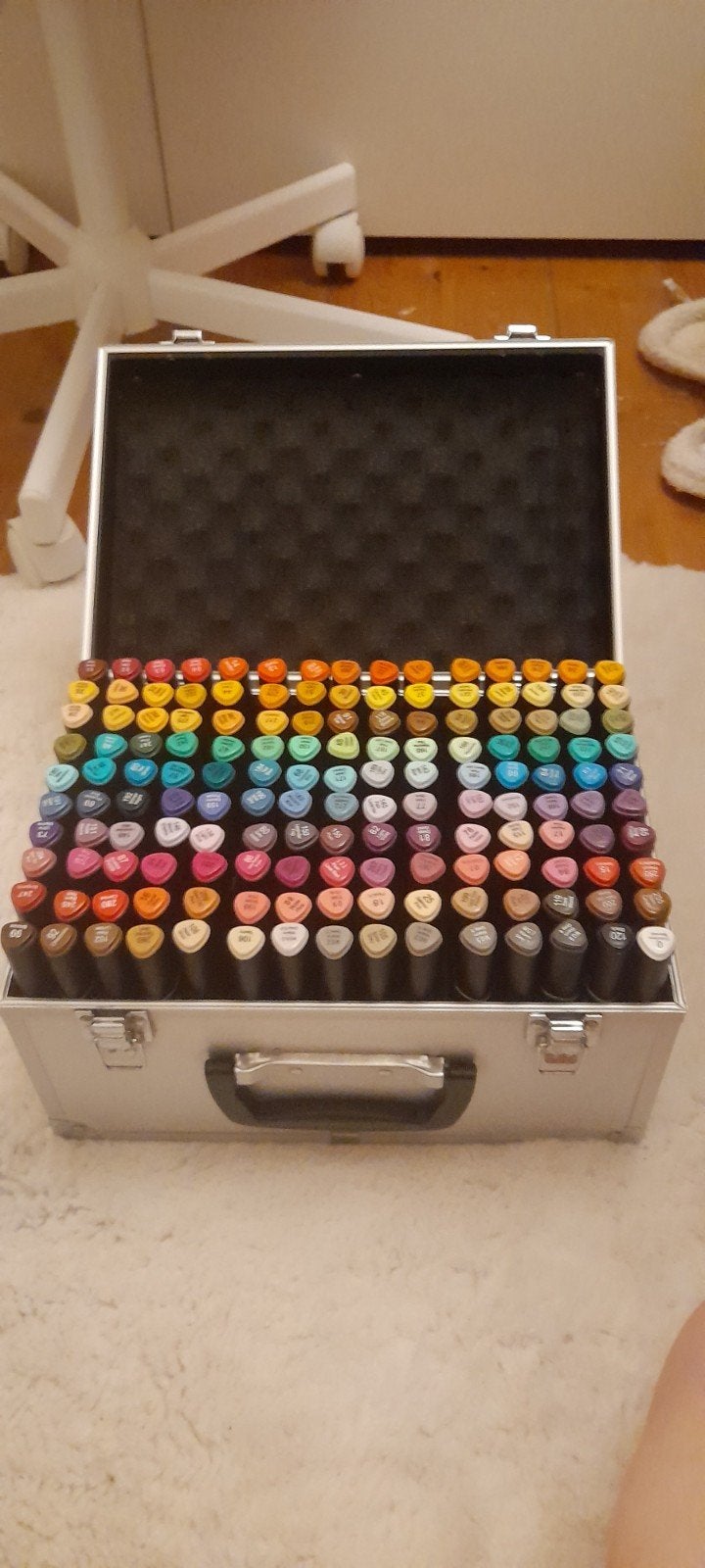 decotime twinmarkers stiften koffer 150 stuks, Overige typen, Meerkleurig, Ophalen of Verzenden, Zo goed als nieuw