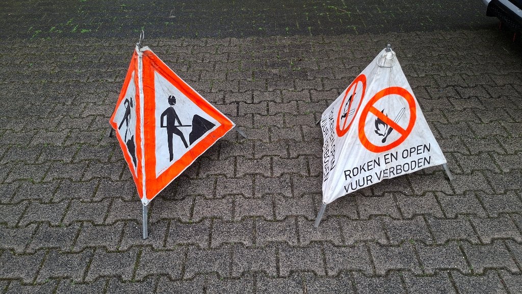 Triopan Rook en open vuur verboden + Werkzaamheden borden, Auto diversen, ., Ophalen of Verzenden, Zo goed als nieuw, .