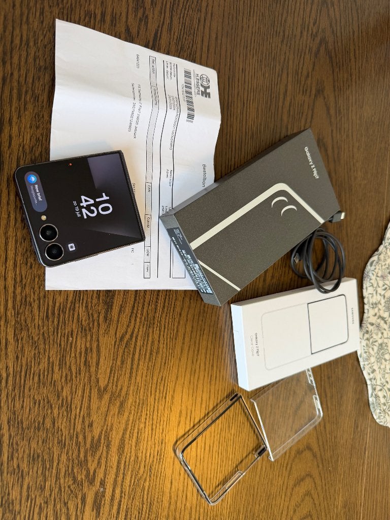 Samsung flip 7, Telecommunicatie, Mobiele telefoons | Samsung, Ophalen, Zwart, Zo goed als nieuw, Galaxy Z Flip
