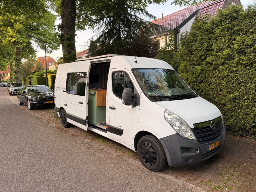 Opel Movano off-grid zelfbouw buscamper uit 2013 | 187.500km, Overige merken, Chemisch toilet, Buscamper of Camperbus, 6 tot 7 meter