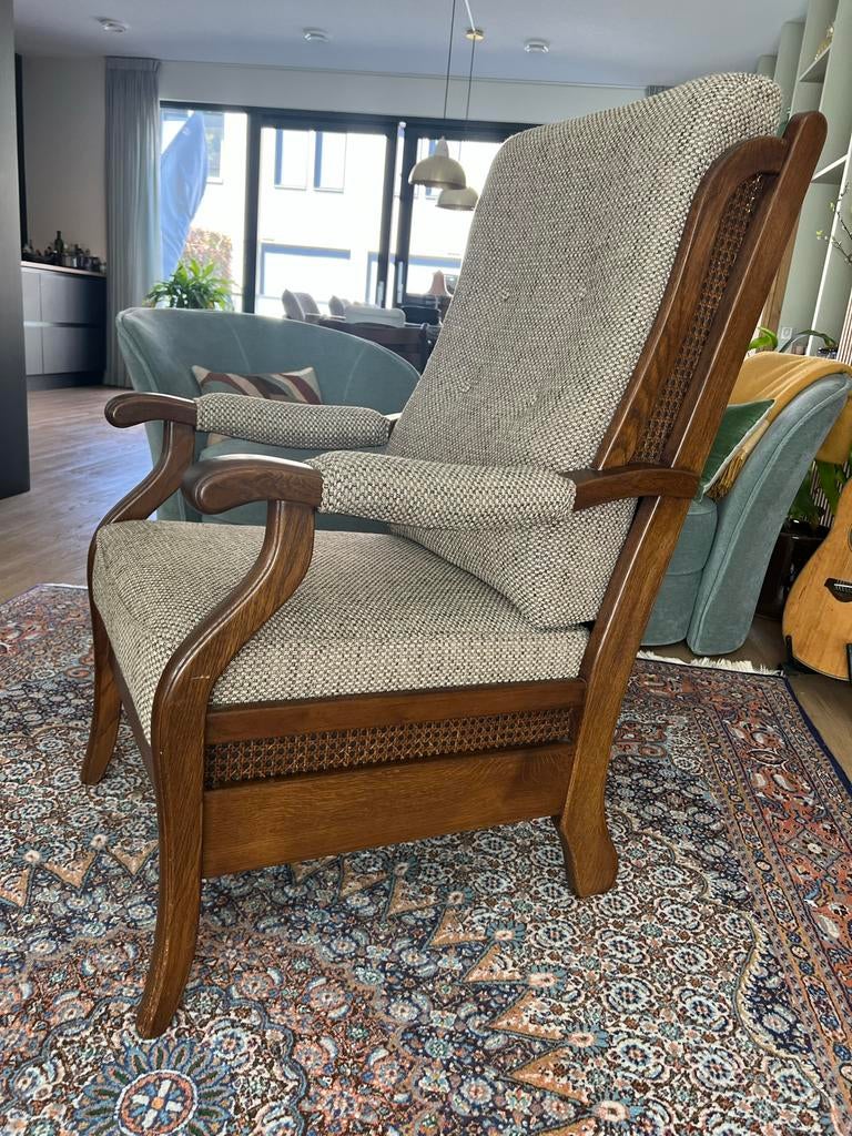 Vintage fauteuil met rotan details, Ophalen