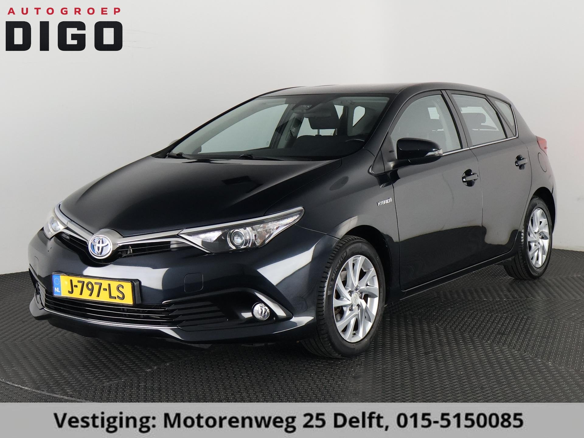 Toyota Auris 1.8 HYBRID ASPIRATION AUTOMAAT NAVI.CAMERA TOP, Dealer onderhouden, Gebruikt, Euro 6, 4 cilinders