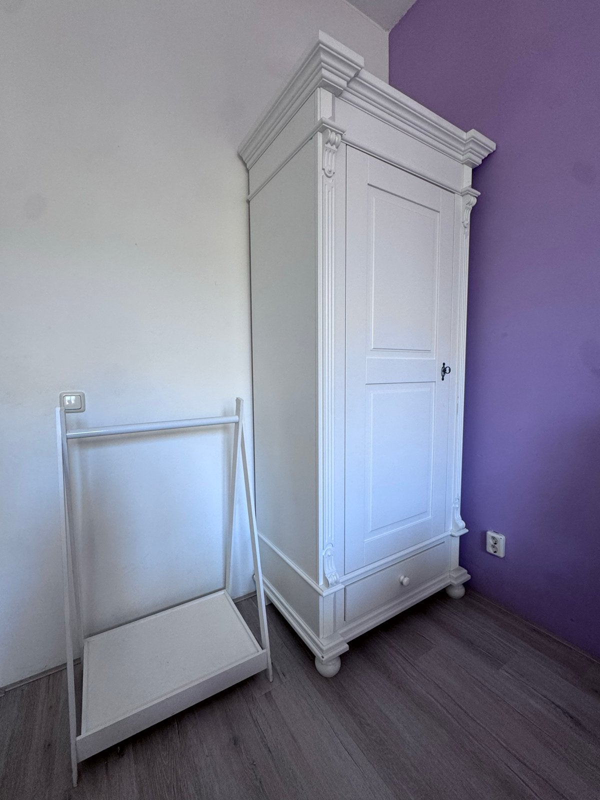 Hoge kwaliteit kledingkast voor babykamer wit - Babypark