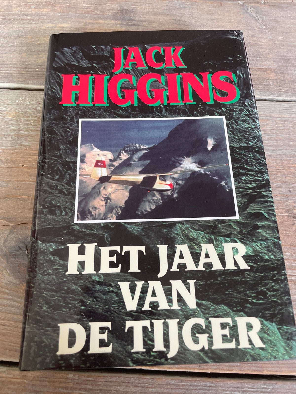 Jack Higgins - Het Jaar van de Tijger (nog 2 andere titels), Ophalen of Verzenden, Gelezen