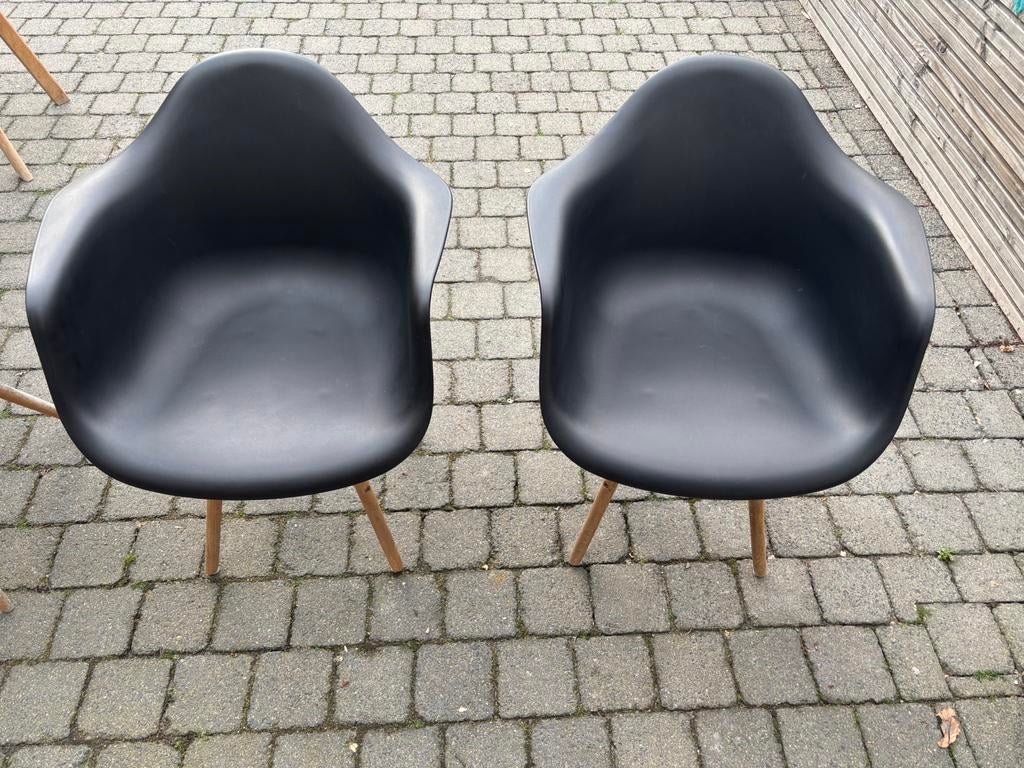 2 zwarte tuinstoelen, Tuin en Terras, Ophalen, Zo goed als nieuw, Kunststof