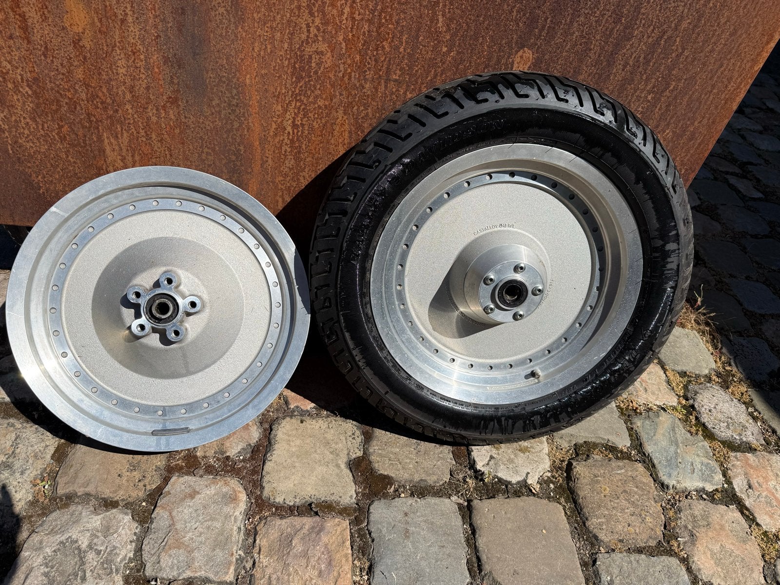 Velgen van Fatboy, 1 met met band, 17 inch, gebruikt, Motoren, Ophalen, Gebruikt