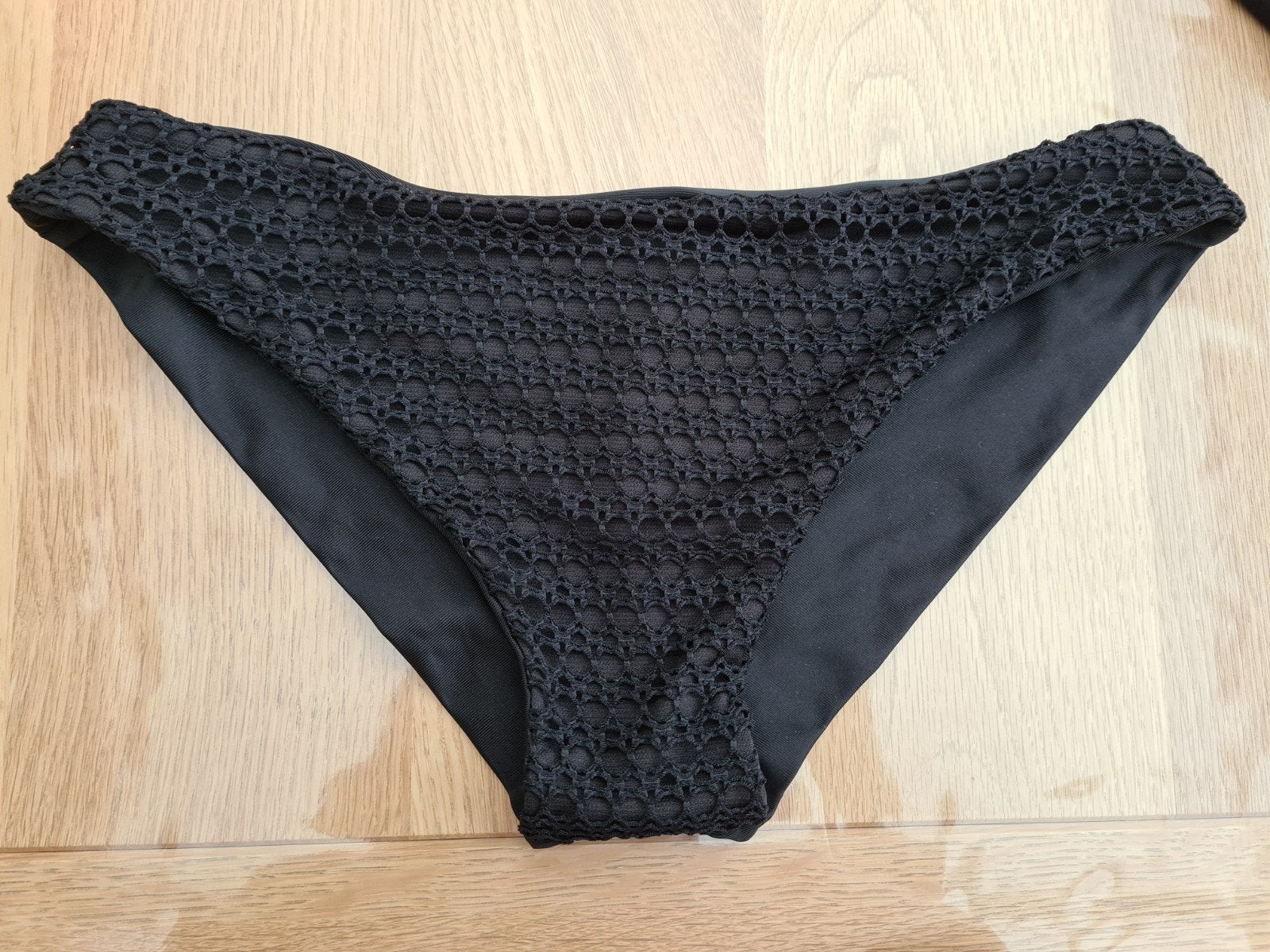 NIEUW Esmara mt 40/42 zwart bikini broekje leuke voorkant, Ophalen, Nieuw, Zwart, Bikini