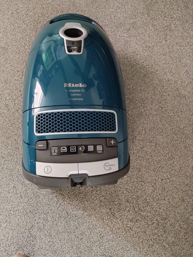 Miele Stofzuiger C3, Stofzak, Geschikt voor harde vloeren, Ophalen of Verzenden, Zo goed als nieuw