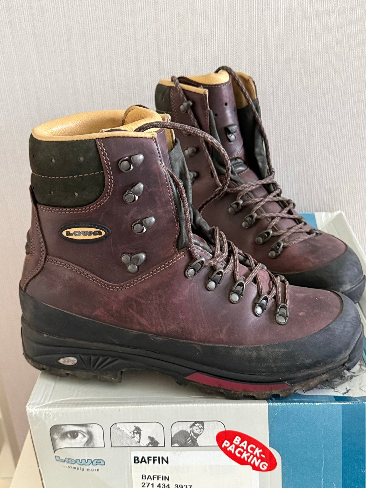 Lowa Baffin Lady Wandelschoenen - Maat UK 6 / US 7.5, Ophalen of Verzenden, Zo goed als nieuw, Schoenen
