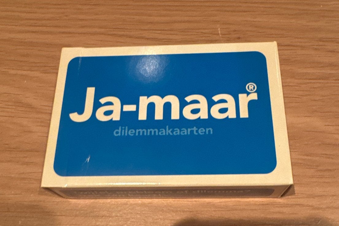 Ja-maar dilemmakaarten - Nieuwstaat, Drie of vier spelers, Ophalen of Verzenden, Zo goed als nieuw