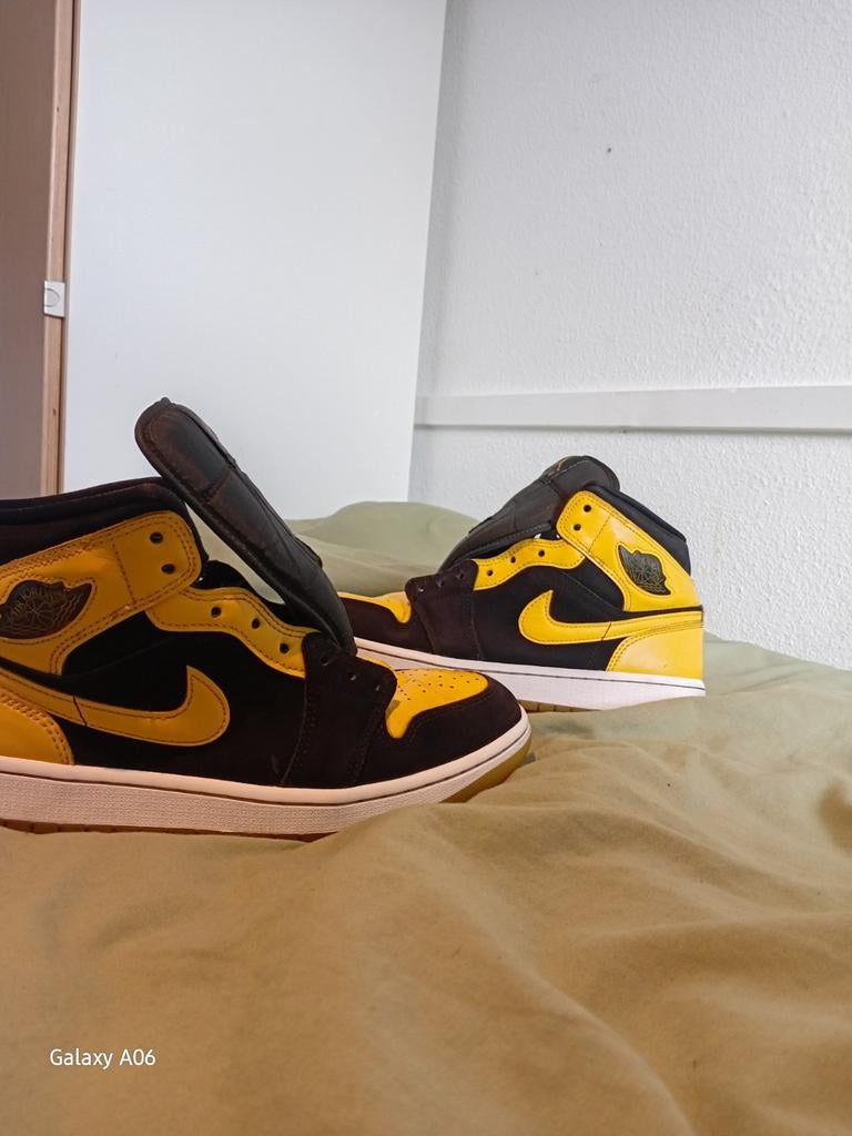 Jordan 1 maat 43, Ophalen