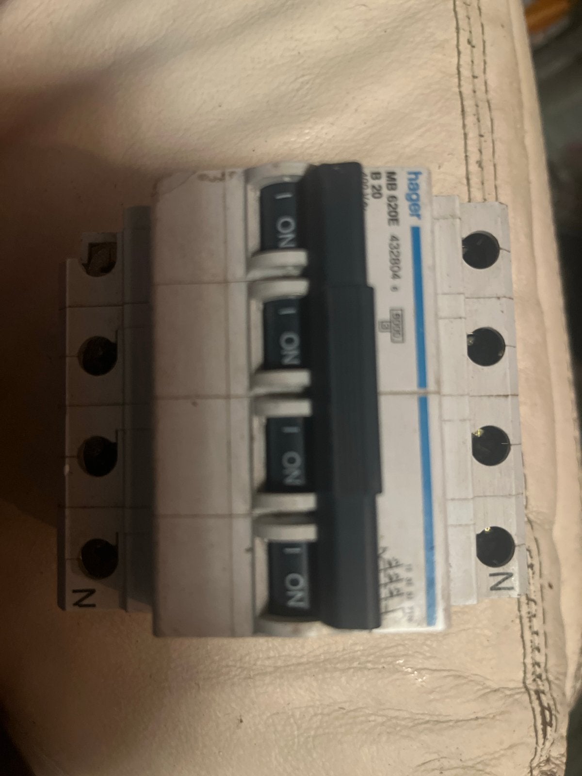 Hager MB 620E 422804 B 20 Stroomonderbreker, Ophalen of Verzenden, Gebruikt, Schakelaar