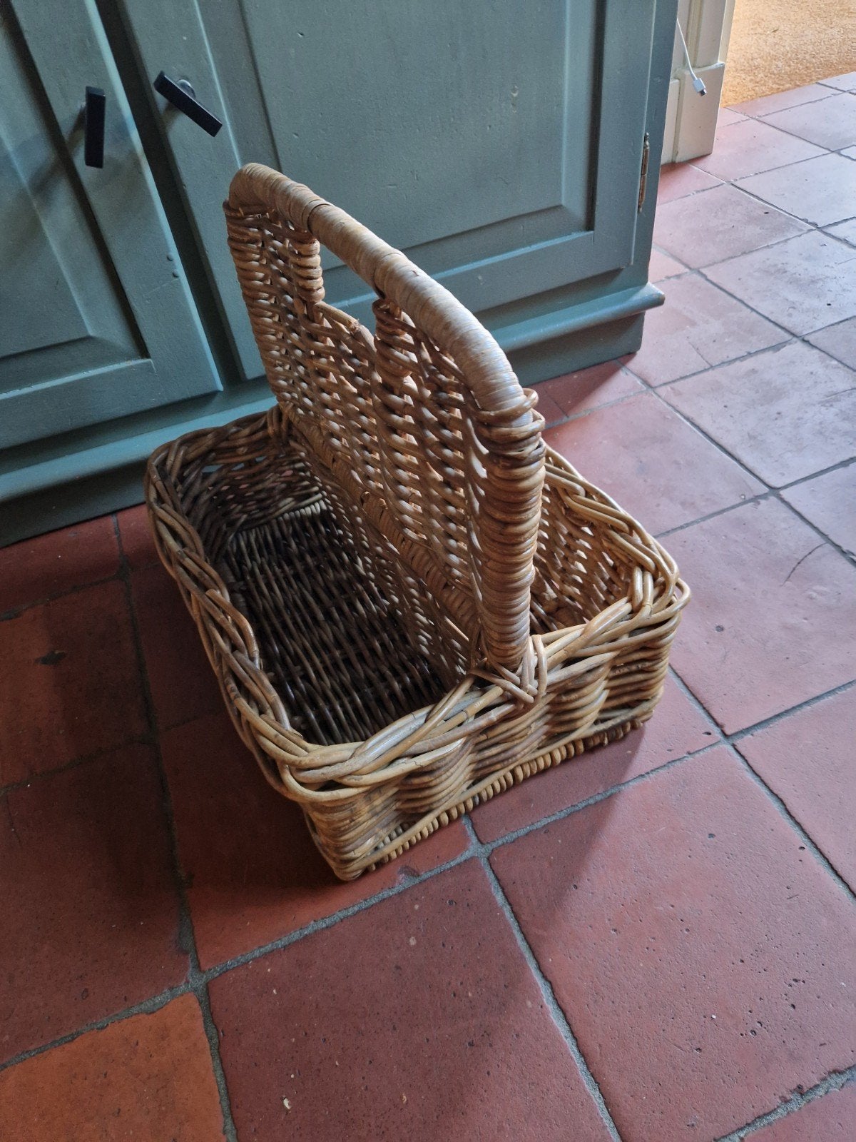 Rotan Lectuurmand - 38x30x35 cm, Huis en Inrichting, Woonaccessoires | Krantenbakken en Lectuurbakken, Ophalen of Verzenden