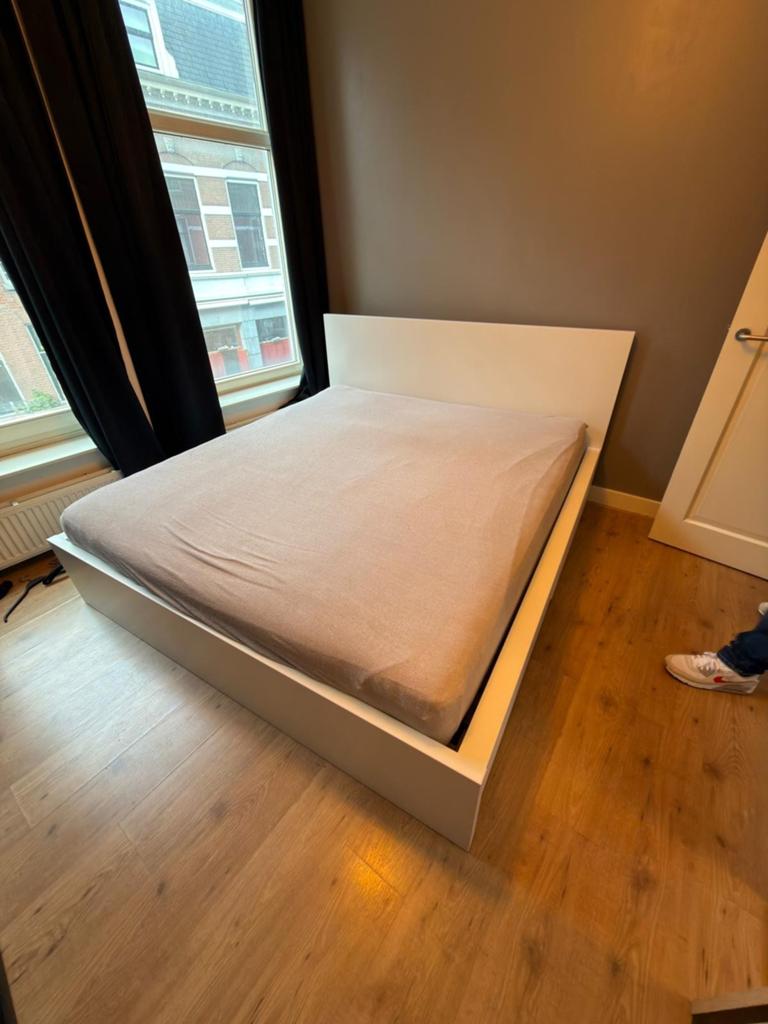 Echt GRATIS maar met spoed op te halen ! In zeer goede staat, Ophalen, Wit, Tweepersoons, Zo goed als nieuw