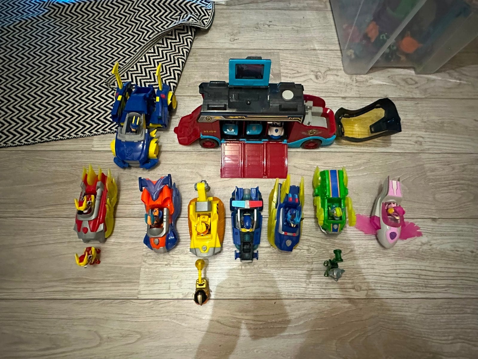 Grote Paw Patrol collectie: boot, piraten, brandweerwagen, Ophalen