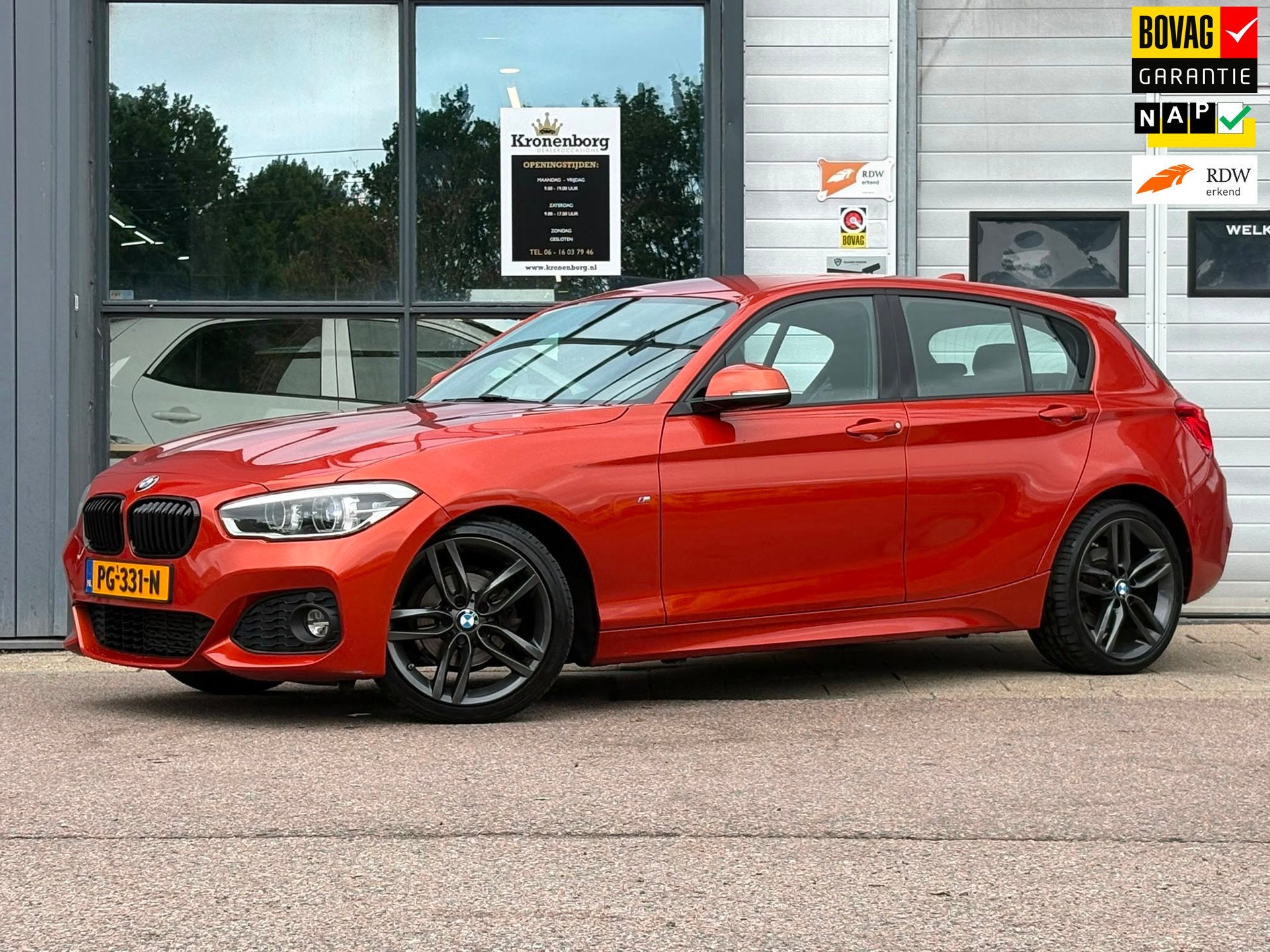 BMW 1-serie 118i Executive| M-Pakket| ALCANTARA| NAP, Auto's, Dealer onderhouden, Gebruikt, Overige kleuren, Alcantara