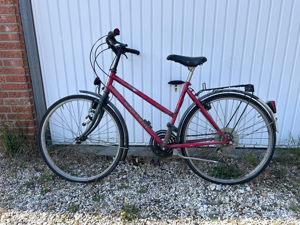 Kaptein damesfiets, rood, gebruikt, Ophalen, Zo goed als nieuw