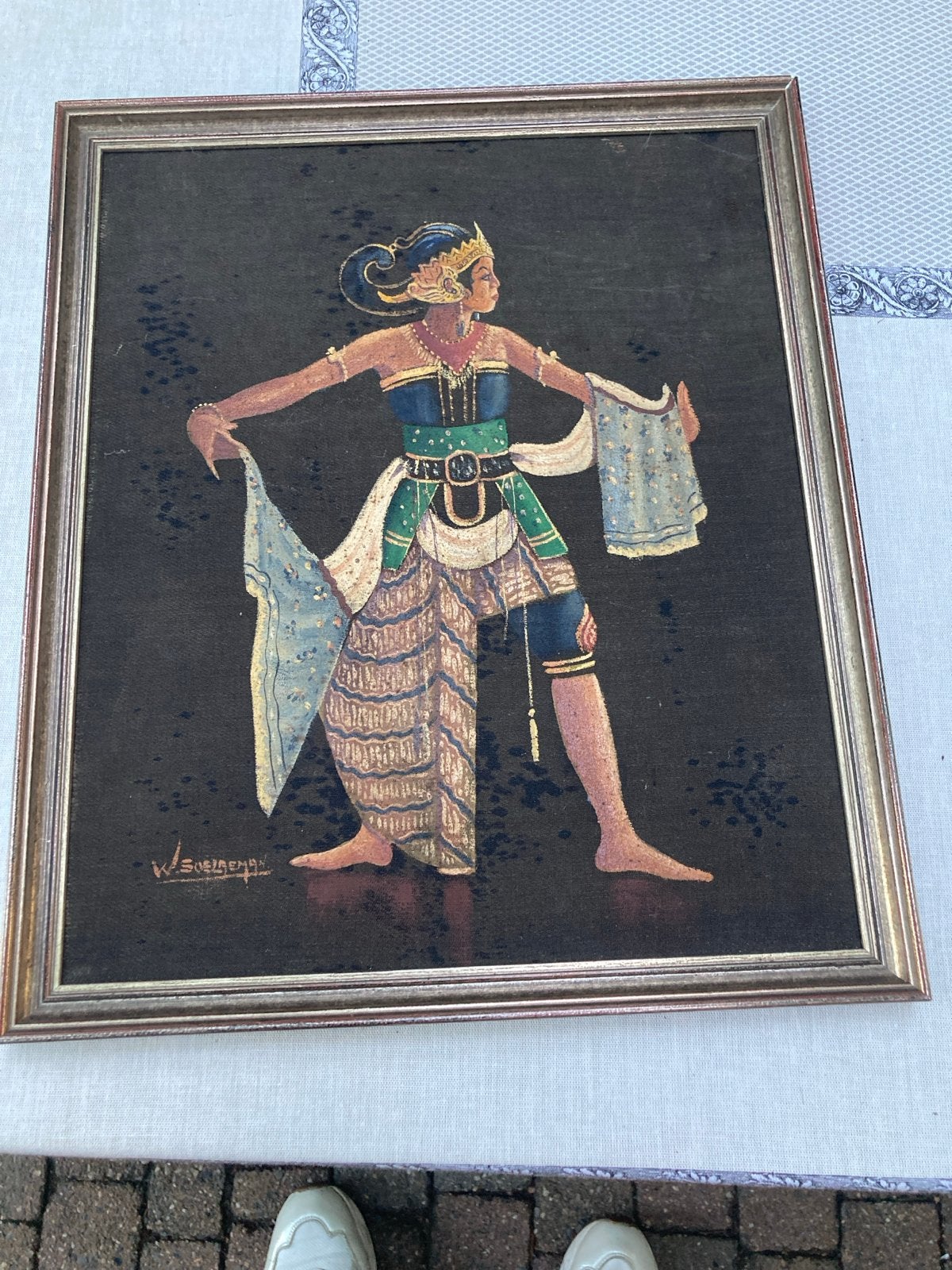 Oosters schilderij van danseres in lijst, Antiek en Kunst, Ophalen of Verzenden, Meerkleurig, Schilderij, Textiel