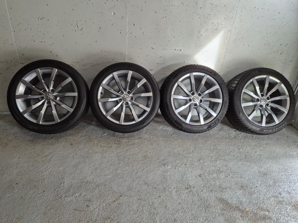 5x112 / 18inch ORGINEEL VW PASSAT/ SKODA SUPERB VELGEN, Auto-onderdelen, Banden en Velgen, Ophalen, 18 inch, Banden en Velgen