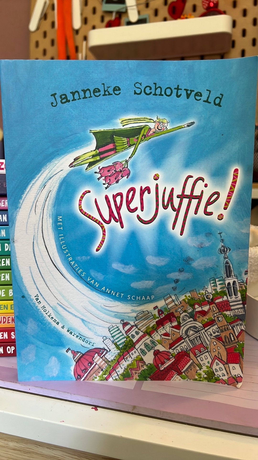 Superjuffie boek, Ophalen of Verzenden, Zo goed als nieuw