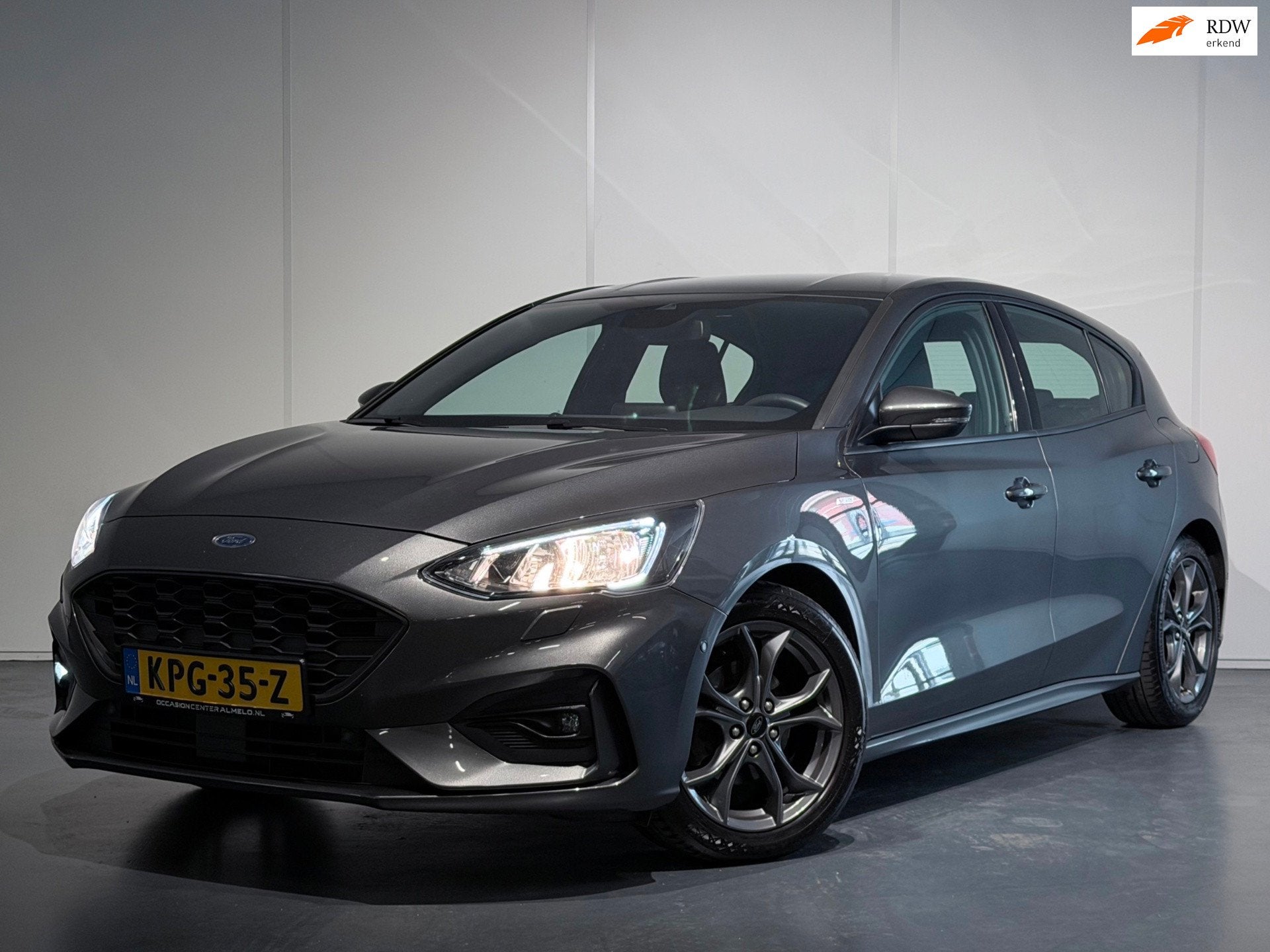Ford Focus 1.5 ST-Line 182 /Clima/BOTS/PDC+Cam/LED/CarPlay/L, Auto's, Ford, Bedrijf, Te koop, Focus, ABS, Achteruitrijcamera, Airbags