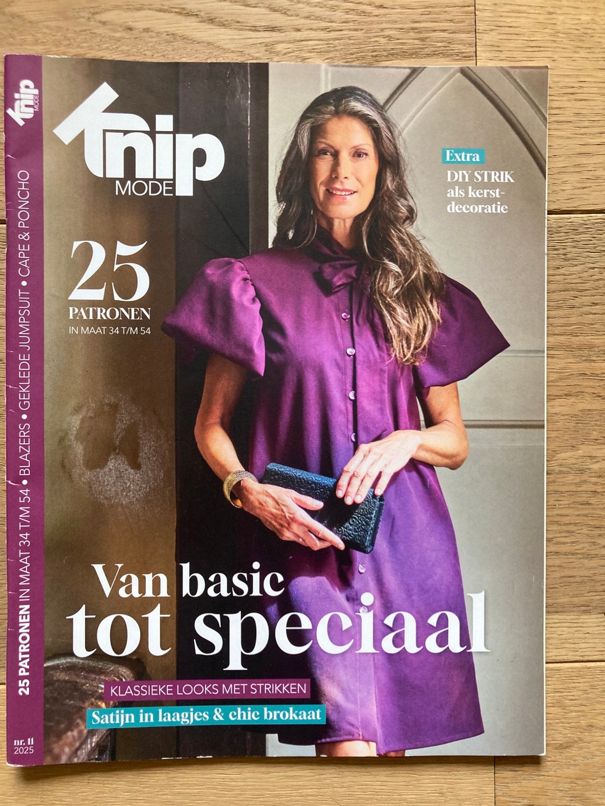 Knip mode blad volume 11 van 2025, Hobby en Vrije tijd, Ophalen of Verzenden, Zo goed als nieuw, Vrouw, Knipmode
