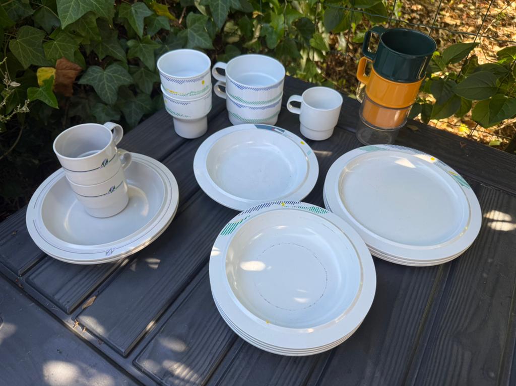 Mepal camping servies. Allerlei soorten - 20 delig, Caravans en Kamperen, Ophalen of Verzenden, Gebruikt