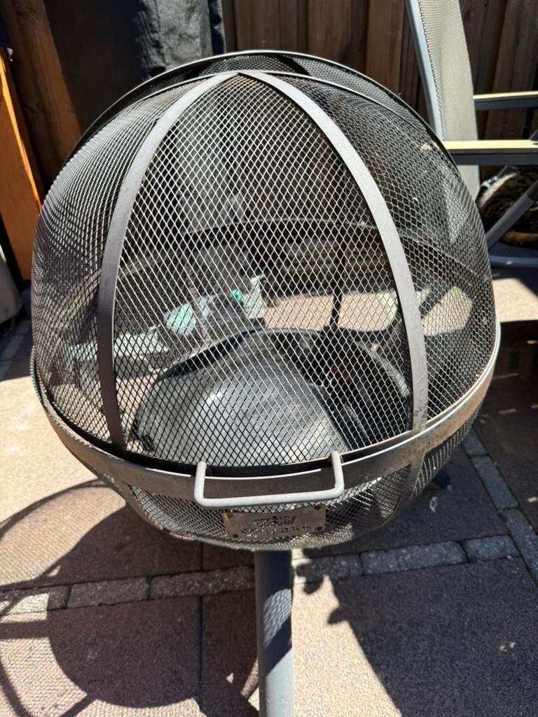 Vuurkorf met vonkenvanger, Tuin en Terras, Ophalen, Zo goed als nieuw
