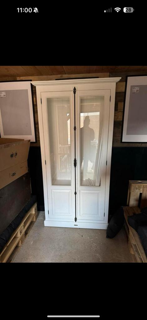 Mooie vitrine kast, Huis en Inrichting, Kasten | Vitrinekasten, Ophalen, 100 tot 150 cm, Zo goed als nieuw, 150 tot 200 cm