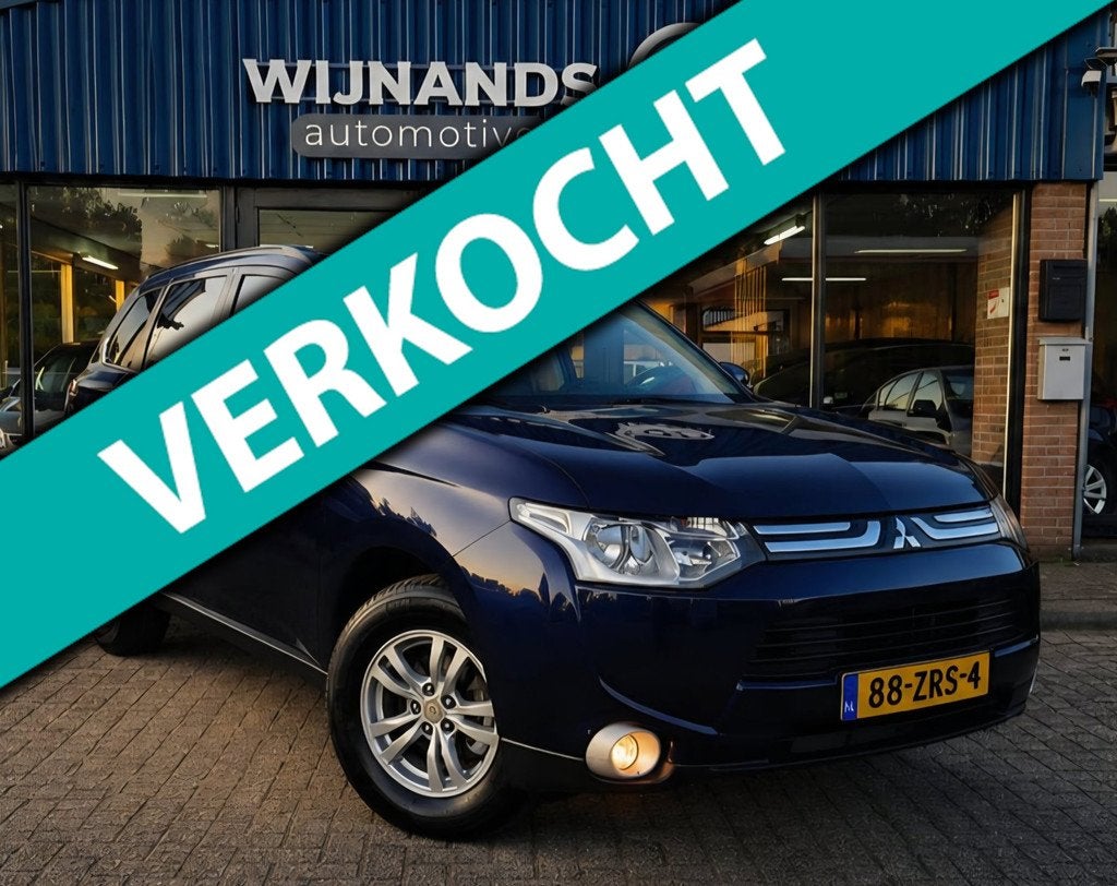 Mitsubishi Outlander 2.0 Intense Trekhaak Automaat Multimedi, Auto's, Mitsubishi, Outlander, 4 cilinders, 150 pk, Blauw
