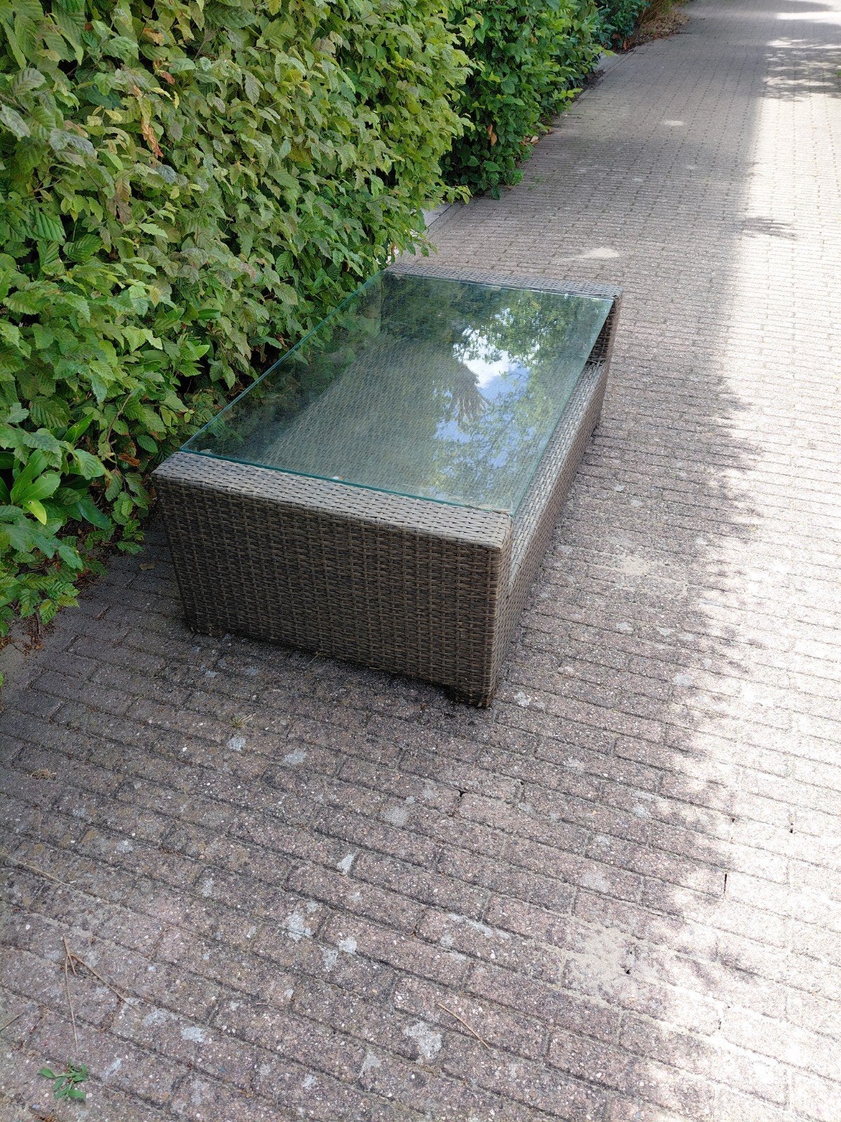 bijzettafel met glazen blad, Ophalen, Gebruikt, Bijzettafel, 2 zitplaatsen